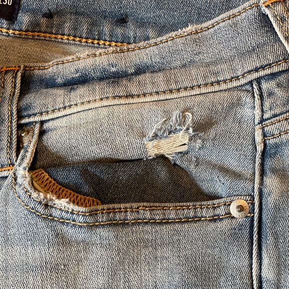 Hollister Light Wash Skinny Jeans - 32 x 30 - Picture 4 of 6